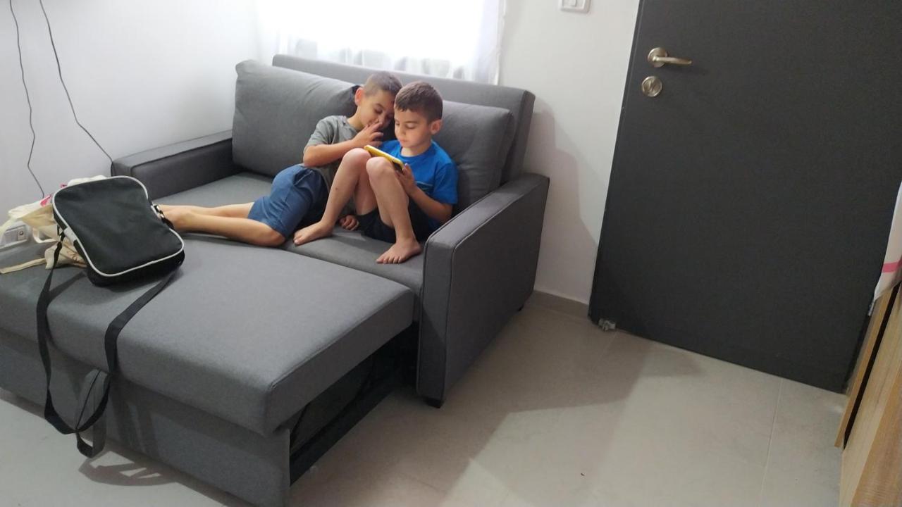 יחידת אירוח בבית ורדי Tiberias Luaran gambar