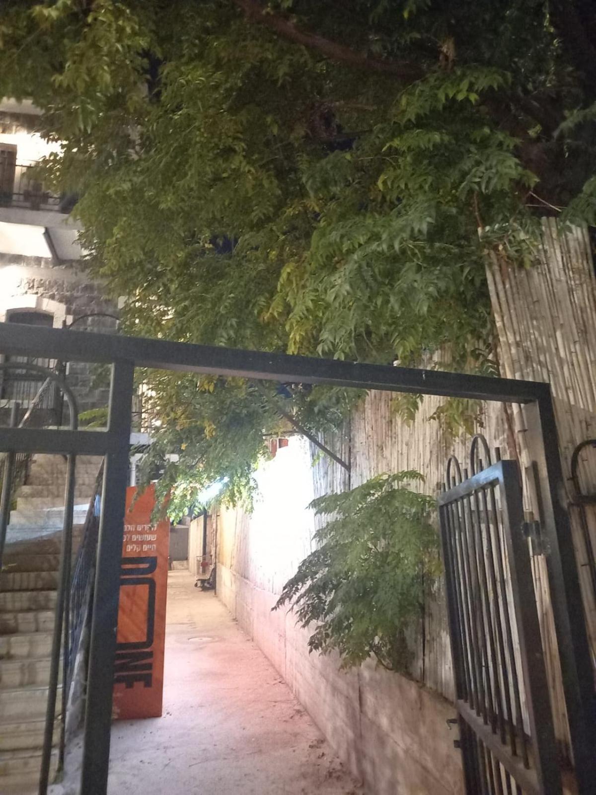 יחידת אירוח בבית ורדי Tiberias Luaran gambar